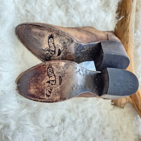 FreebirdâSadieâbrownâboot - Picture 16 of 16